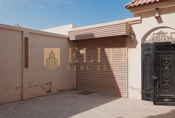 967397 - Property Image 2