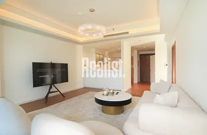 Apartment - 1 Bedroom - 2 Bathrooms for rent in Gewan Island - The Pearl Island - Doha