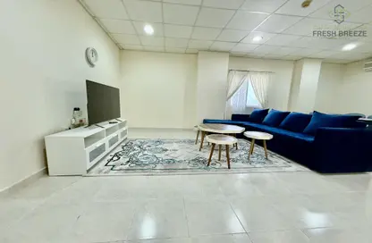 Apartment - 2 Bedrooms - 2 Bathrooms for rent in Al Sadd Road - Al Sadd - Doha