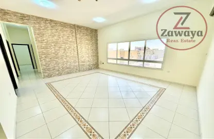 شقة - 2 غرف نوم - 3 حمامات للايجار في شارع النجدة - مدينة خليفة شمال - مدينة خليفة - الدوحة