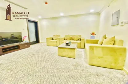 Apartment - 2 Bedrooms - 1 Bathroom for rent in Imperial Suites - Old Salata - Salata - Doha
