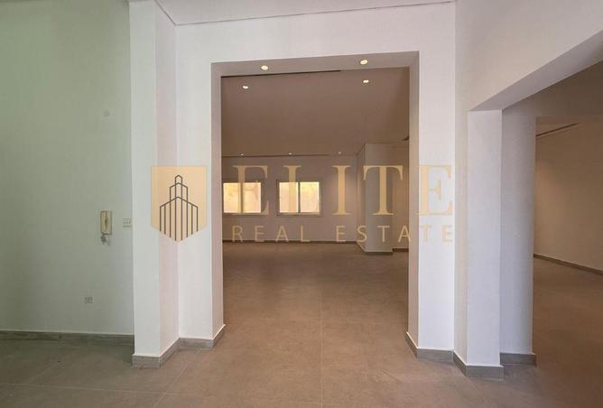 973704 - Property Image 3