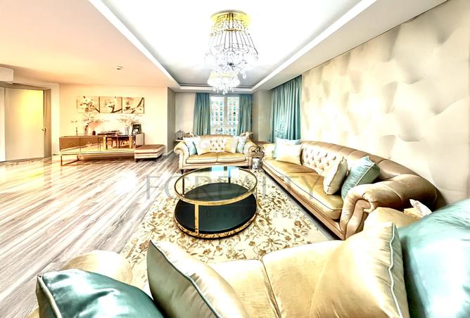 974779 - Property Image 2