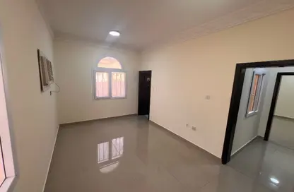Apartment - 3 Bedrooms - 2 Bathrooms for rent in Fereej Kulaib - Doha