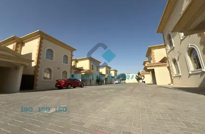 مجمع سكني - 4 غرف نوم - 4 حمامات للايجار في شارع المطار القديم - طريق المطار القديم - الدوحة