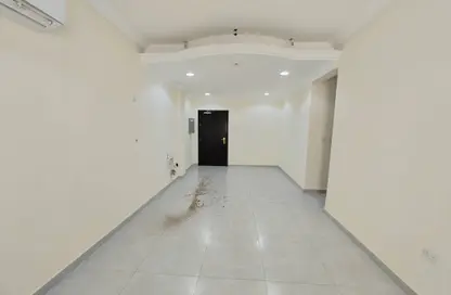 Apartment - 2 Bedrooms - 2 Bathrooms for rent in Al Wakrah - Al Wakra