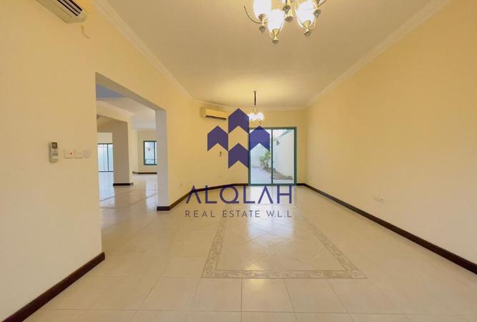 1002265 - Property Image 3