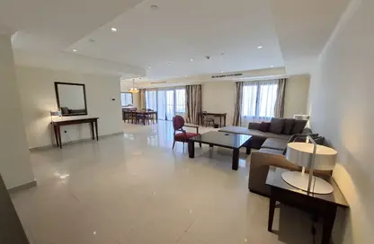 Apartment - 2 Bedrooms - 3 Bathrooms for rent in One Porto Arabia - Porto Arabia - The Pearl Island - Doha