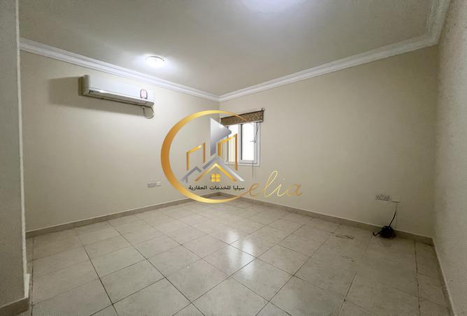 978909 - Property Image 3