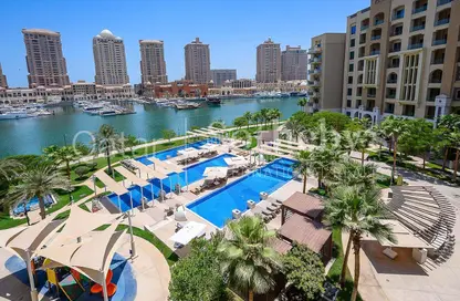 شقق فندقية - 3 غرف نوم - 4 حمامات للبيع في The St. Regis Marsa Arabia Island - Marsa Arabia - جزيرة اللؤلؤة - الدوحة