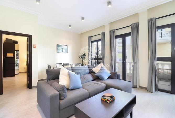 916453 - Property Image 3