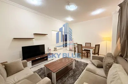 شقة - 2 غرف نوم - 2 حمامات للايجار في شارع النصر - النصر - الدوحة