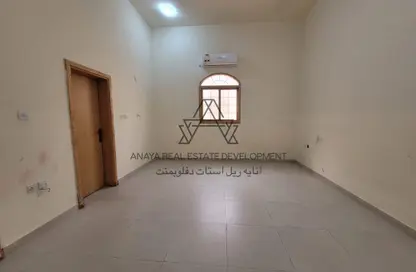 Villa - 1 Bedroom - 1 Bathroom for rent in Al Aziziyah - Al Aziziyah - Doha