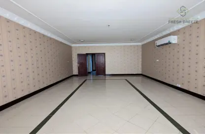 Apartment - 3 Bedrooms - 3 Bathrooms for rent in Fereej Bin Mahmoud North - Fereej Bin Mahmoud - Doha