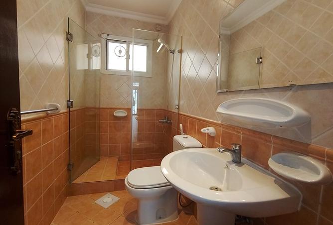 947558 - Property Image 2