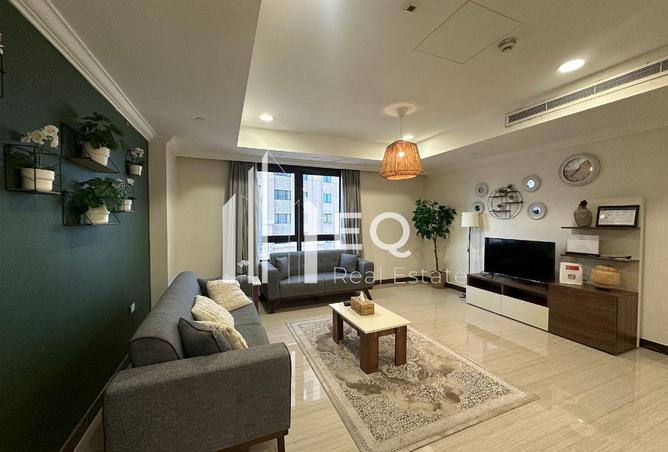 927012 - Property Image 2