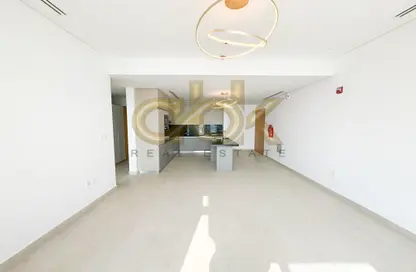 Apartment - 1 Bedroom - 2 Bathrooms for rent in Floresta Gardens - Floresta Gardens - The Pearl Island - Doha