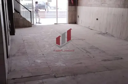 Show Room - Studio - 1 Bathroom for rent in Industrial Area - Industrial Area - Doha