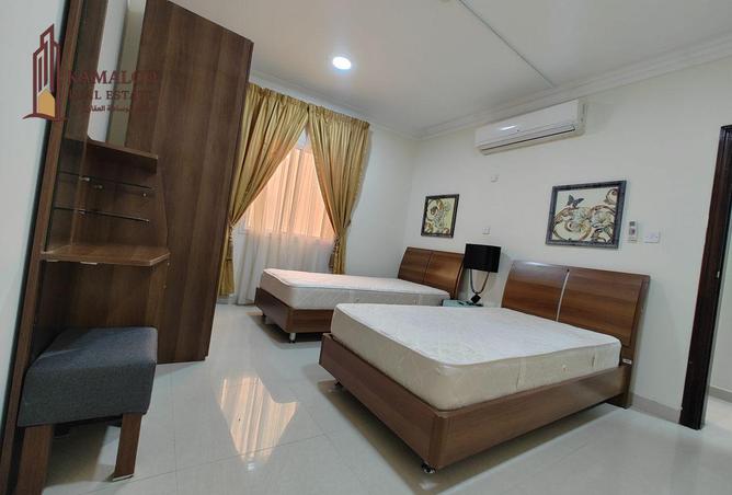 963910 - Property Image 3