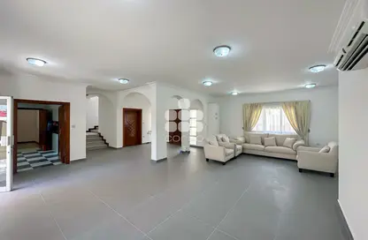 شقة - 4 غرف نوم - 4 حمامات للايجار في مجمع برزان السكني - سلاطة الجديدة - سلاطة - الدوحة