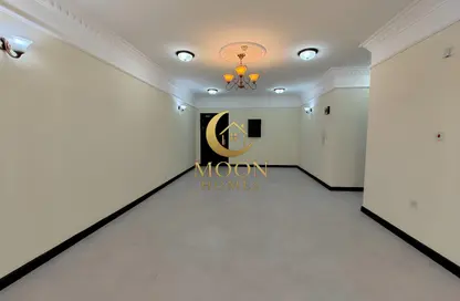 Apartment - 2 Bedrooms - 2 Bathrooms for rent in Fereej Bin Mahmoud North - Fereej Bin Mahmoud - Doha