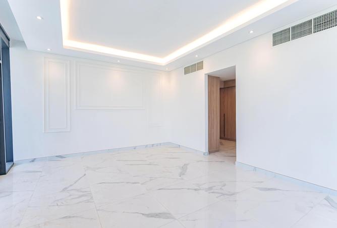 887498 - Property Image 3