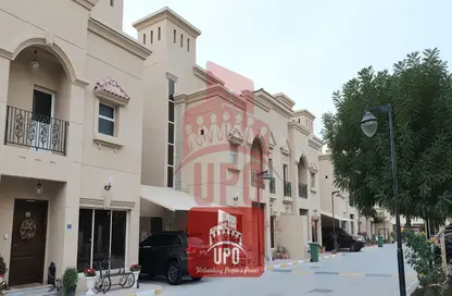مجمع سكني - 3 غرف نوم - 4 حمامات للايجار في طريق سلوى - العزيزية - الدوحة