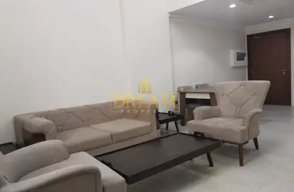 شقة - 2 غرف نوم - 2 حمامات للايجار في جنوب فوكس هيلس - فوكس هيلز - الوسيل