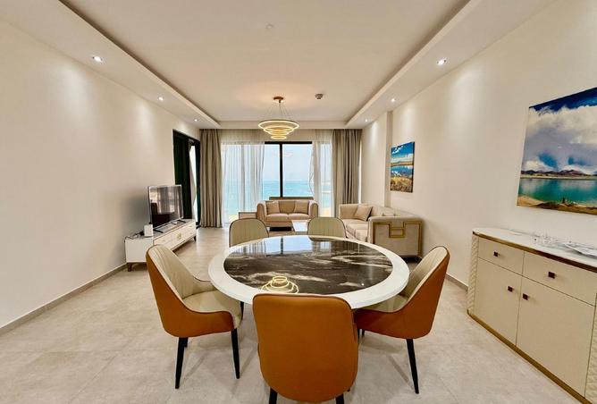944558 - Property Image 2