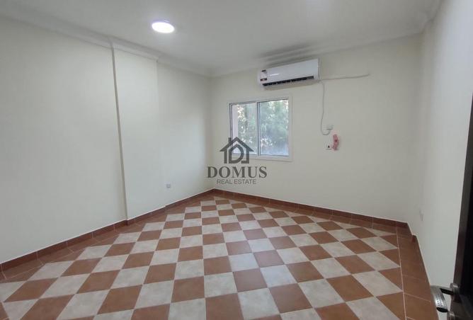 942896 - Property Image 3