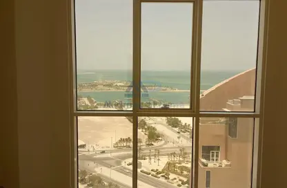 Apartment - 2 Bedrooms - 2 Bathrooms for rent in Burj Al Marina - Marina District - Lusail
