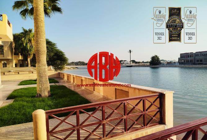 فيلا - 5 غرف نوم - 6 حمامات للايجار في فلل واست باي لاغون - وست باي لاجون - بحيرة وست لاجون - الدوحة