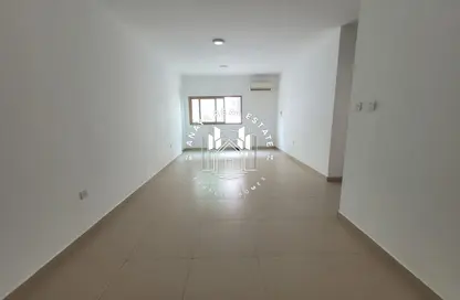 شقة - 2 غرف نوم - 2 حمامات للايجار في فريج بن محمود- جنوب - فريج بن محمود - الدوحة