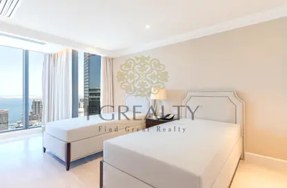 Apartment - 2 Bedrooms - 2 Bathrooms for rent in West Bay - West Bay - Doha