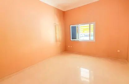 Apartment - 2 Bedrooms - 2 Bathrooms for rent in Al Nasr Street - Al Nasr - Doha