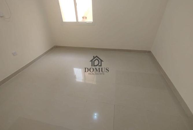 930914 - Property Image 3
