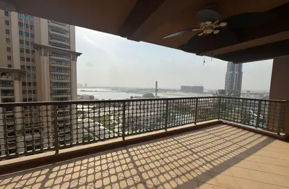 Apartment - 2 Bedrooms - 3 Bathrooms for rent in West Porto Drive - Porto Arabia - The Pearl Island - Doha