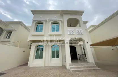 Villa - 5 Bedrooms - 5 Bathrooms for rent in Al Thumama - Al Thumama - Doha