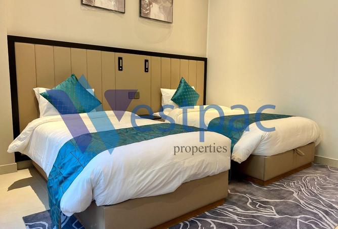 999919 - Property Image 3