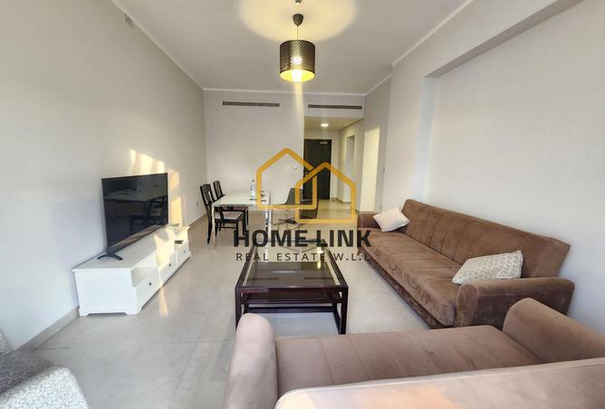 922213 - Property Image 2