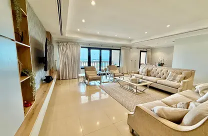 Apartment - 3 Bedrooms - 4 Bathrooms for rent in East Porto Drive - Porto Arabia - The Pearl Island - Doha
