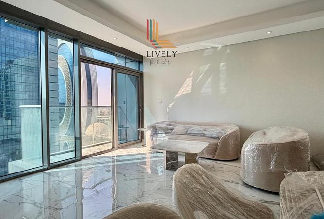 985741 - Property Image 2