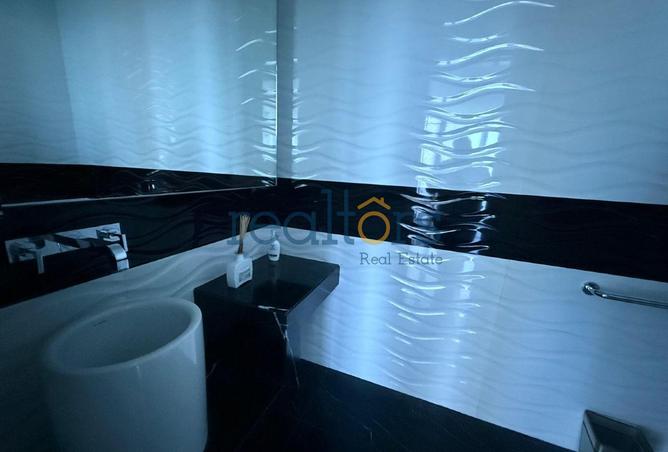 943121 - Property Image 3