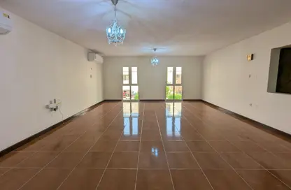 Duplex - 3 Bedrooms - 2 Bathrooms for rent in Old Airport Road - Old Airport Road - Doha