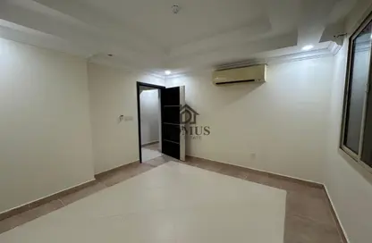Apartment - 2 Bedrooms - 2 Bathrooms for rent in Al Zubair Bakkar Street - Al Sadd - Doha