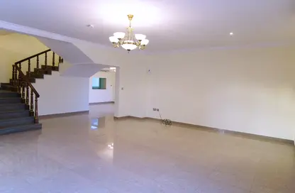مجمع سكني - 4 غرف نوم - 3 حمامات للايجار في أبو هامور - الدوحة