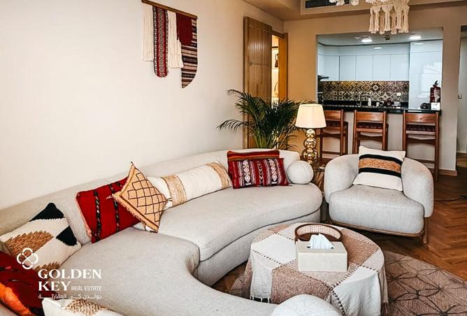 948706 - Property Image 2