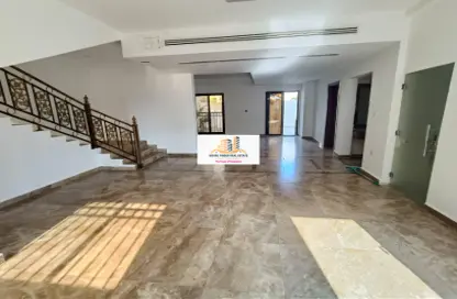 مجمع سكني - 5 غرف نوم - 5 حمامات للايجار في المعمورة 18 - المعمورة - الدوحة