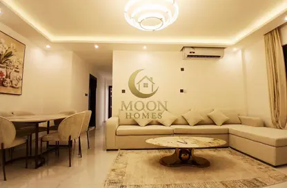 Apartment - 2 Bedrooms - 2 Bathrooms for rent in Umm Ghuwalina - Umm Ghuwailina - Doha