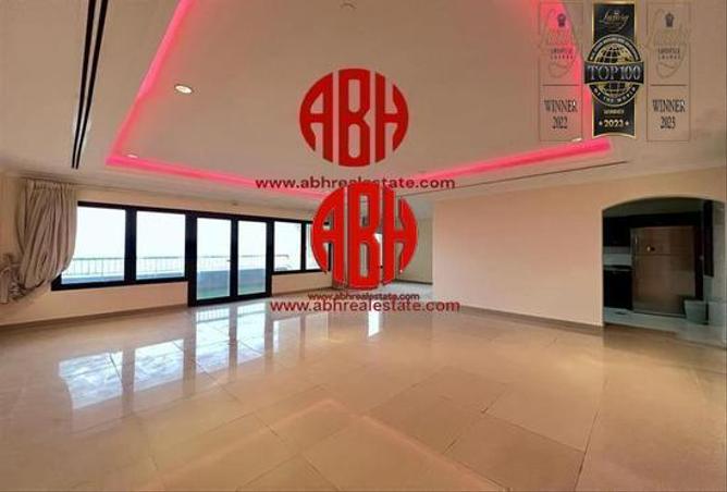 Apartment - 3 Bedrooms - 4 Bathrooms for rent in West Porto Drive - Porto Arabia - The Pearl Island - Doha
